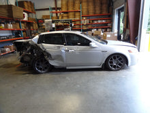 Load image into Gallery viewer, Radio Acura TL 2004 04 2005 05 2006 06 Am Fm Cassette CD - NW135802