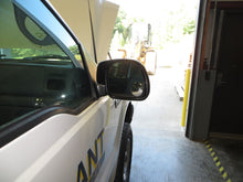 Load image into Gallery viewer, PARKLAMP TURN SIGNAL LIGHT F250SD Pickup F350SD Pickup F450SD 2001 Right - NW81504