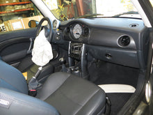 Load image into Gallery viewer, PARKLAMP Mini Cooper 2002 02 03 04 05 06 07 08 Left - NW82306