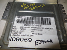 Load image into Gallery viewer, FUSE BOX Altima 2002 02 2003 03 2004 04 2005 05 2006 06 - NW65411