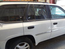 Load image into Gallery viewer, FOG LAMP LIGHT Envoy Envoy XL Envoy XUV 02-09 Bumper Mounted - NW81525