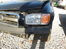 Load image into Gallery viewer, PARKLAMP Nissan Pathfinder 1999 99 2000 00 01 - 04 Left - NW82634
