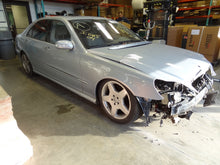 Load image into Gallery viewer, Floor Shifter Mercedes-Benz SL600 2004 - NW479838