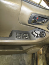 Load image into Gallery viewer, FOG LIGHT Hyundai Santa Fe 2001 01 2002 02 2003 03 04 05 06 - NW82659