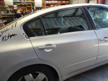 Load image into Gallery viewer, RADIATOR FAN ASSEMBLY Nissan Altima 2007 07 2008 08 2009 09 2010 10 2011 11 - NW63823