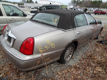 Load image into Gallery viewer, Radio LINCOLN & TOWN CAR 2001 - NW135170