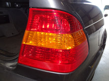 Load image into Gallery viewer, PARKLAMP BMW 325i 320i 330i 2002 02 2003 03 2004 04 2005 05 Right - NW82148