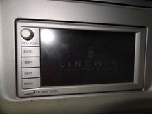 Load image into Gallery viewer, Radio Lincoln Navigator 2003 - NW135425