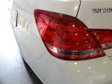 Load image into Gallery viewer, INFO SCREEN Toyota Avalon 2005 05 2006 06 2007 07 - NW105916