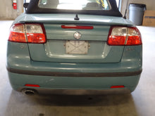 Load image into Gallery viewer, GRILLE Saab 9-3 2003 03 04 05 06 07 Upper End Left - NW98630