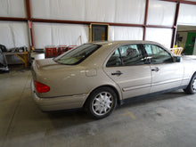 Load image into Gallery viewer, SPEEDOMETER CLUSTER Mercedes E320 E430 1999 99 - NW344635