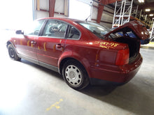 Load image into Gallery viewer, HEADLIGHT LAMP ASSEMBLY Volkswagen Passat 98 99 00 01 Right - NW103737
