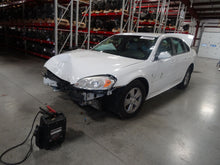 Load image into Gallery viewer, RADIO Chevrolet Impala 2009 09 2010 10 - NW134617