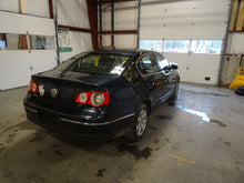 Load image into Gallery viewer, RADIO Jetta Passat 2005 05 2006 06 2007 07 2008 08 - NW140175