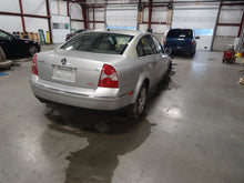 Load image into Gallery viewer, ECU ECM COMPUTER Passat 2003 03 6 cyl - NW246421