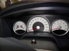 Load image into Gallery viewer, Fog Light Aspen Grand Cherokee Durango Dakota 2005 05 2006 06 07 08 09 10 - NW81414