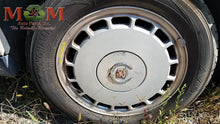 Load image into Gallery viewer, Grille Oldsmobile Allante 1990 - MM1670608