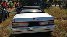 Load image into Gallery viewer, Computer Oldsmobile Allante 1990 - MM1670626
