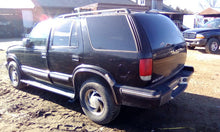 Load image into Gallery viewer, FRONT DRIVE SHAFT Bravada Envoy S10 1998 98 1999 99 2000 00 01 02 03 04 05 - CTL204886