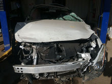 Load image into Gallery viewer, CARRIER ASSEMBLY Infiniti G37 M37 Q60 2009 09 2010 10 2011 11 12 13 Front - CTL216064