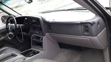 Load image into Gallery viewer, TAIL LIGHT LAMP ASSEMBLY Suburban 1500 Suburban 2500 Tahoe 04-06 Left - CTL159450