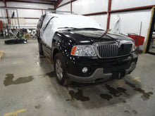 Load image into Gallery viewer, FOG LAMP LIGHT Navigator 2003 03 2004 04 Bumper Mounted - NW81728