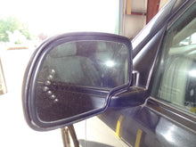 Load image into Gallery viewer, PARKLAMP Sierra 1500 3500 2500 Yukon 1999 99 00 01 02 03 04 05 06 07 Left - NW81548