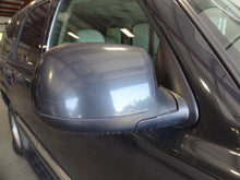 Load image into Gallery viewer, PARKLAMP Sierra 1500 3500 2500 Yukon 1999 99 00 01 02 03 04 05 06 07 Left - NW81548