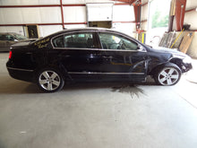 Load image into Gallery viewer, WHEEL Volkswagen Passat 2006 06 2007 07 2008 08 2009 09 2010 10 17x7.5 5 Spoke - NW201641