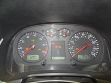 Load image into Gallery viewer, RADIO Jetta 2003 03 AM FM Cassette CD - NW140130