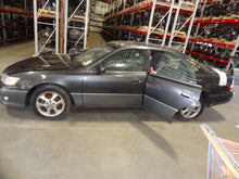 Load image into Gallery viewer, CD CHANGER LEXUS ES300 1997 97 1998 98 99 00 01 - NW138064