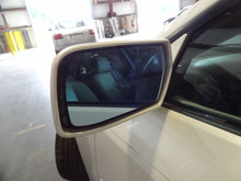 Load image into Gallery viewer, SIDE MARKER LAMP LIGHT CTS 03 04 05 06 07 Bumper Mounted Left - NW81283