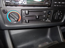 Load image into Gallery viewer, Grille BMW 325I 1989 - NW98078