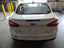 Load image into Gallery viewer, SPEEDOMETER CLUSTER Ford Focus 2013 13 2014 14 - NW158887