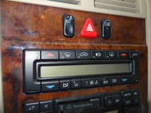 Load image into Gallery viewer, GRILL Mercedes E300D E320 E55 1996 96 1997 97 98 99 - NW98536