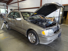 Load image into Gallery viewer, Vacuum Pump MERCEDES C-CLASS 1998 - NW189208