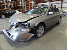 Load image into Gallery viewer, Fog Light Maxima 2002 02 2003 03 Left - NW82622