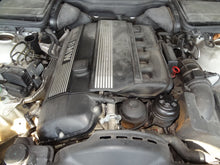 Load image into Gallery viewer, GRILL BMW 530i 525i 2001 01 2002 02 03 Left - NW98196
