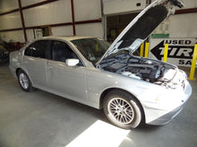Load image into Gallery viewer, GRILL BMW 530i 525i 2001 01 2002 02 03 Left - NW98196