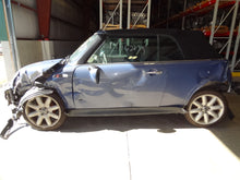 Load image into Gallery viewer, RADIO Mini Cooper 04 05 06 07 08 AM FM CD - NW136548
