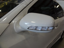 Load image into Gallery viewer, FOG LAMP LIGHT C230 C250 C300 C350 C63 CLK350 06-12 Bumper Mounted Left - NW83119