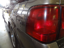 Load image into Gallery viewer, OUTER TAIL LIGHT LAMP Lincoln Navigator 03 04 05 06 Left - NW179912