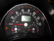 Load image into Gallery viewer, Radio Beetle 2002 02 2003 03 2004 04 - NW140069
