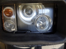 Load image into Gallery viewer, HEADLIGHT LAMP ASSEMBLY Range Rover 2003 03 2004 04 2005 05 Right - NW103519