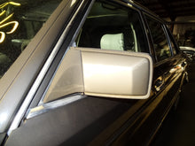 Load image into Gallery viewer, PARKLAMP Mercedes 300D 380SE 500SEL 81 82 83 - 91 Left - NW83270