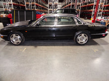 Load image into Gallery viewer, Radio Antenna Jaguar XJ6 1997 - NW7777
