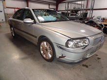 Load image into Gallery viewer, RADIATOR FAN ASSEMBLY Volvo S80 1999 99 2000 00 2001 01 - NW64732