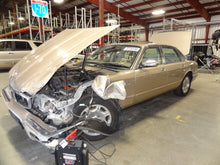 Load image into Gallery viewer, HEADLIGHT LAMP ASSEMBLY Vanden Pl XJ8 XJ8L XJR 1998-2003 Right - NW103023