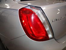 Load image into Gallery viewer, RADIATOR FAN ASSEMBLY MKS Taurus Sable 2008 08 2009 09 2010 10 11 12 - NW63496