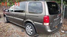 Load image into Gallery viewer, Grille Buick Terraza 2005 - MM2104293